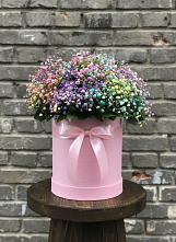 Цветочная композиция из Гипсофила и Розы в шляпной коробке #REPLACE_PRED# Усть-Лабинске