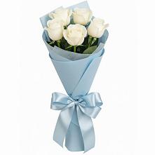 Букет 5 Белых роз Проуд в Усть-Лабинске
