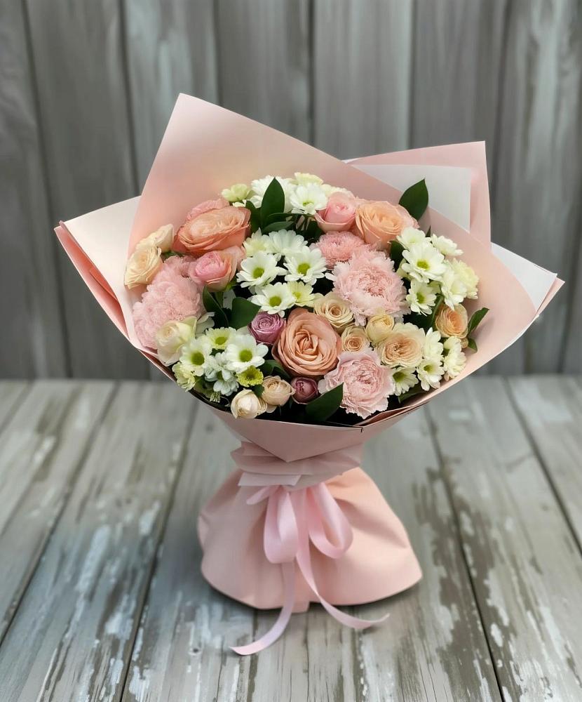 Букет цветов из: Гвоздики, Розы и Хризантемы в Усть-Лабинске