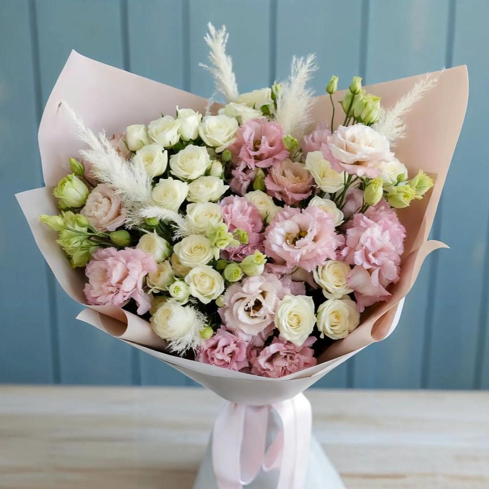 Букет цветов из: Альстромерии и Розы в Усть-Лабинске