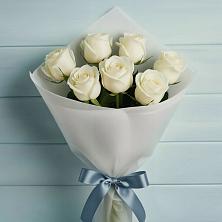 Букет 7 Белых роз Эдлесс Лав в Усть-Лабинске