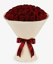 Букет 101 Бордовая роза Блэк Бакарра в Усть-Лабинске