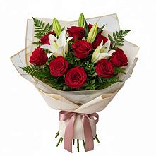 Букет цветов из:  Лилии и Розы в Усть-Лабинске