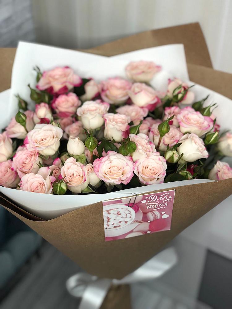 Букет цветов из: Розы в Усть-Лабинске