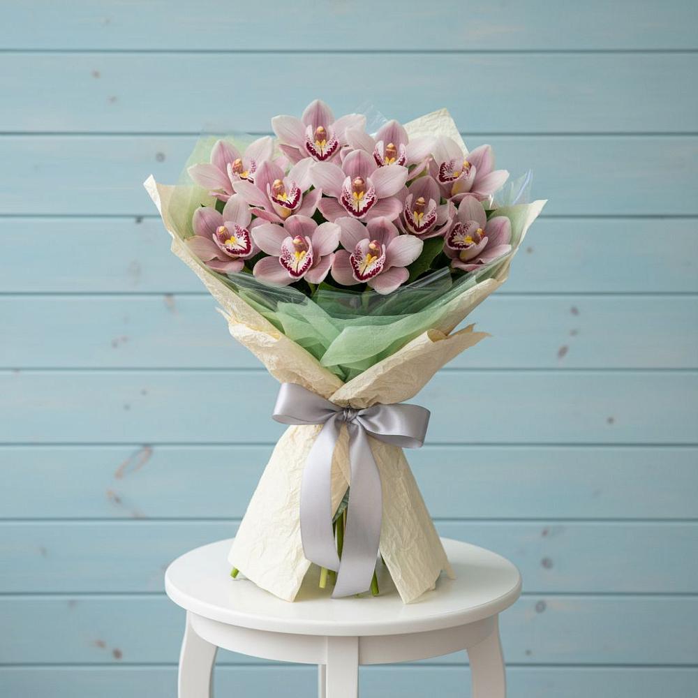 Букет цветов из: Орхидеи и Розы в Усть-Лабинске