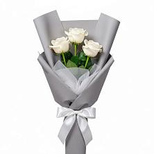 Букет 3 белые розы в Усть-Лабинске