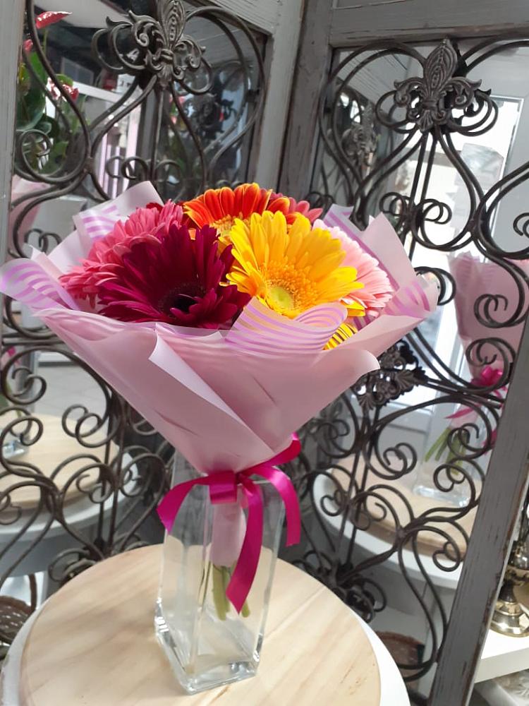 Букет цветов из: Герберы в Усть-Лабинске