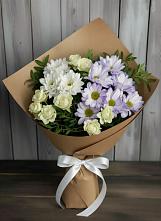 Букет цветов из:  Хризантемы и Розы в Усть-Лабинске