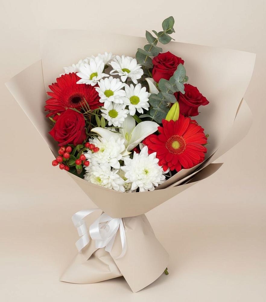 Букет цветов из: Розы, Хризантемы, Герберы и Лилии в Усть-Лабинске
