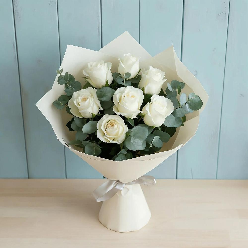 Букет Белые розы в Эвкалипте в Усть-Лабинске