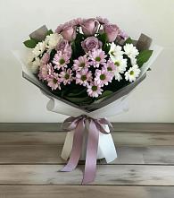 Букет цветов из:  Хризантемы и Розы в Усть-Лабинске