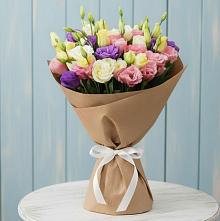 Букет цветов из:  Лизиантусы в Усть-Лабинске