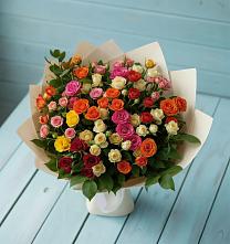 Букет Микс из разноцветных кустовых роз в Усть-Лабинске